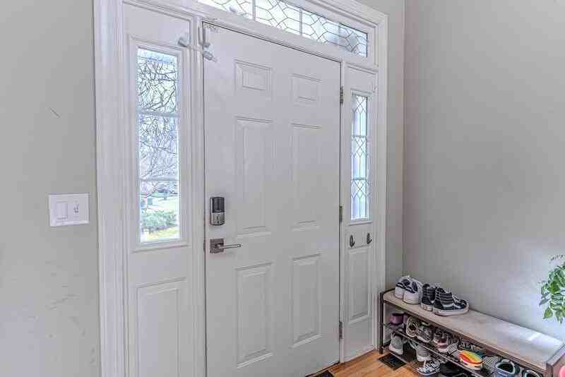 305 Raymound Blvd - Photo 3 of 34