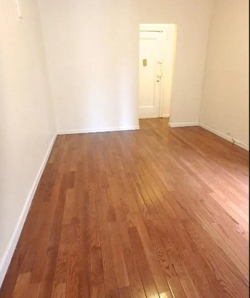 4328 39Th Pl - Photo 5 of 6