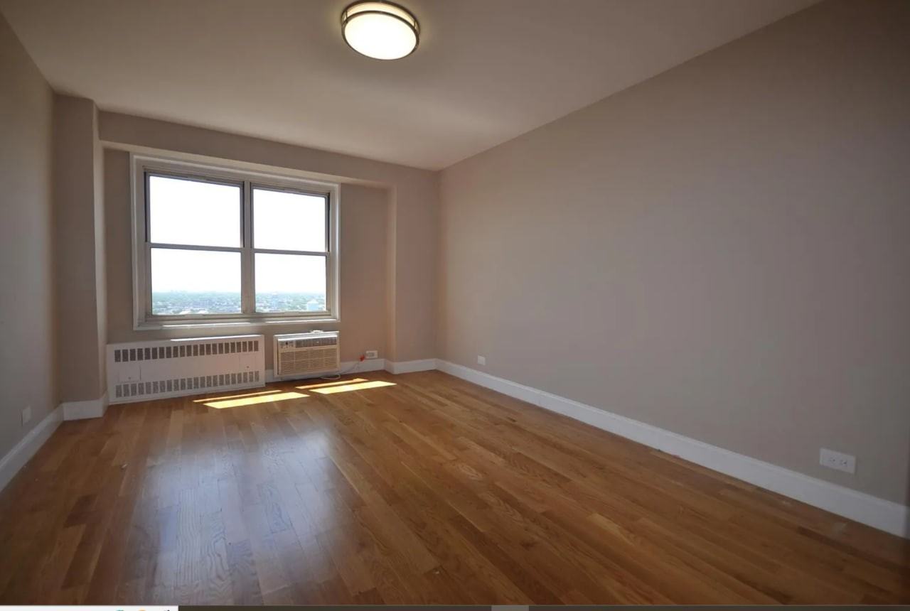 12332 82Nd Ave - Photo 5 of 8