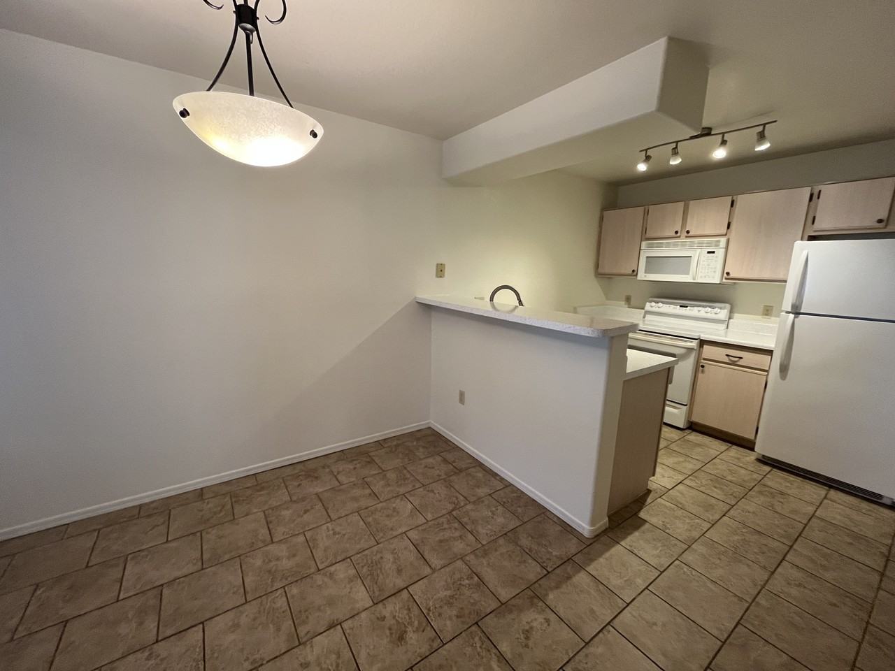 5751 N Kolb Rd #21207 - Photo 4 of 22