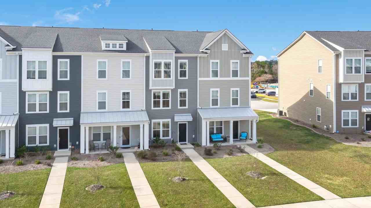 148 Yorkshire Dr - Photo 3 of 39