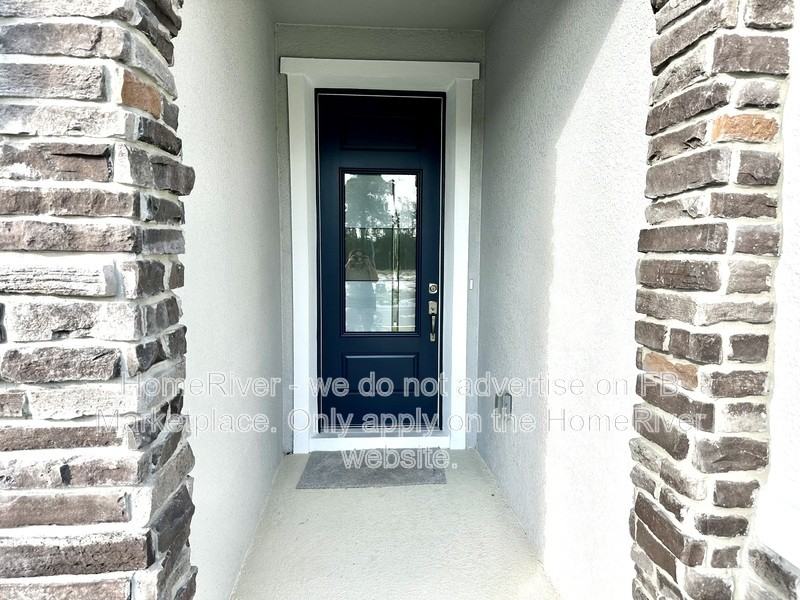 3338 Sanctuary Dr - Photo 3 of 20