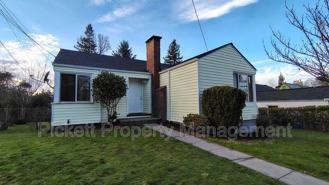 2103 N Lafayette Ave - Photo 1 of 1