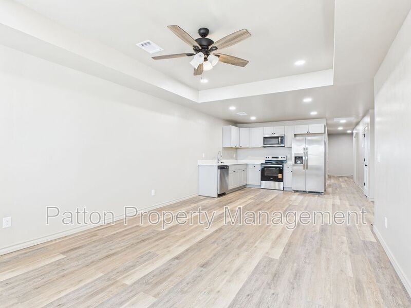 10524 Tierra Santa Drive #B - Photo 3 of 30