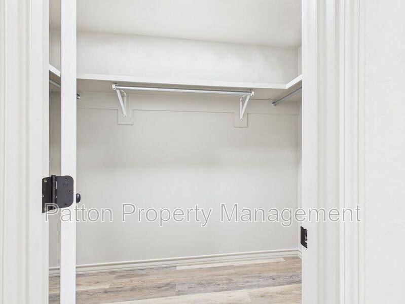 10524 Tierra Santa Drive #B - Photo 5 of 30