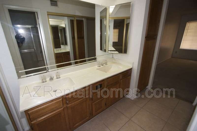 925 N College Ave #H131 - Photo 4 of 7