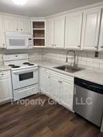 featured image of 90 Ford St #2