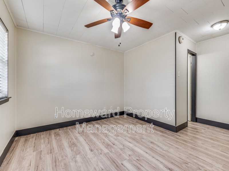 9311 Oakland Dr - Photo 7 of 13