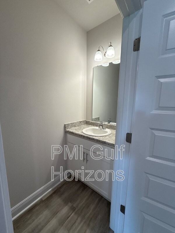 1300 Leeway Dr - Photo 6 of 8