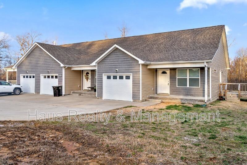 1709 Evans Rd #C - Photo 2 of 50