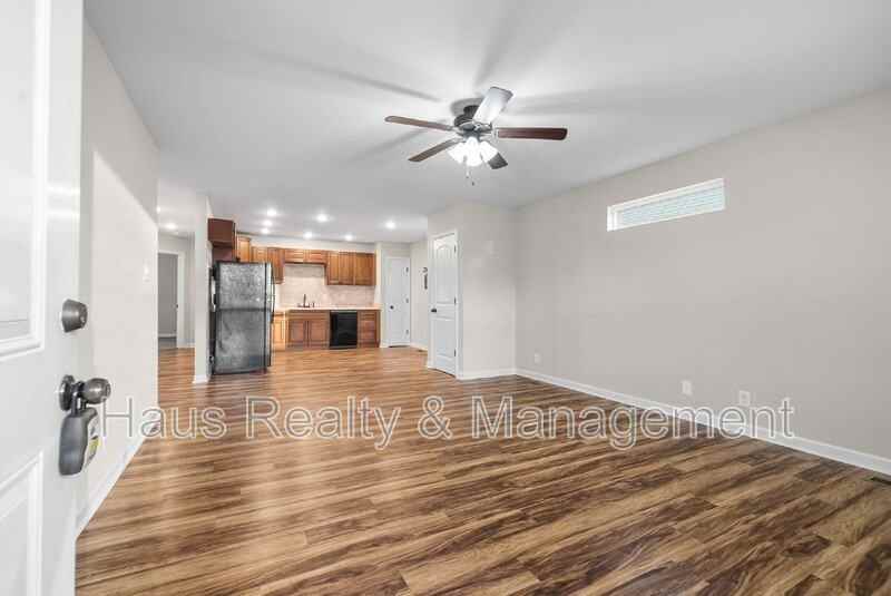 1709 Evans Rd #C - Photo 3 of 50