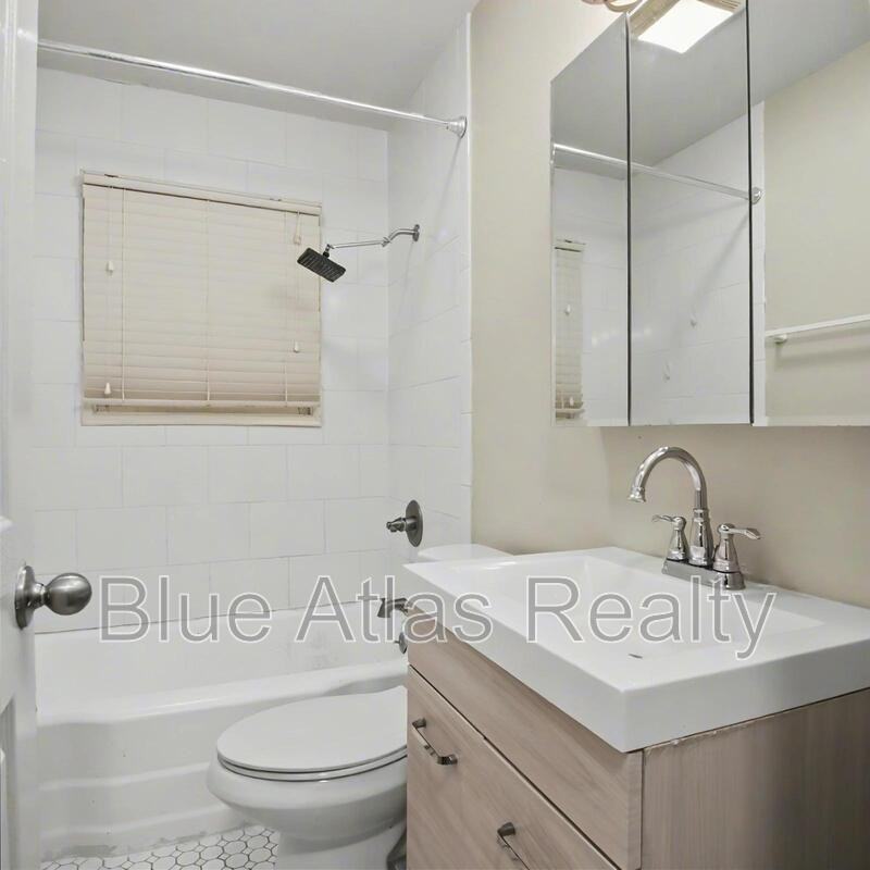 3643 Lafayette Ave - Photo 7 of 19