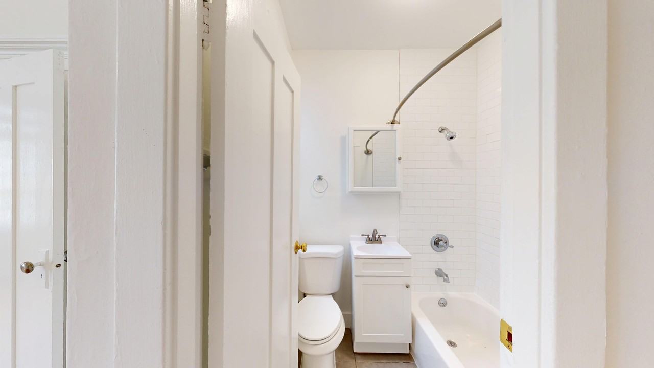 709 Geary Street - Photo 7 of 29