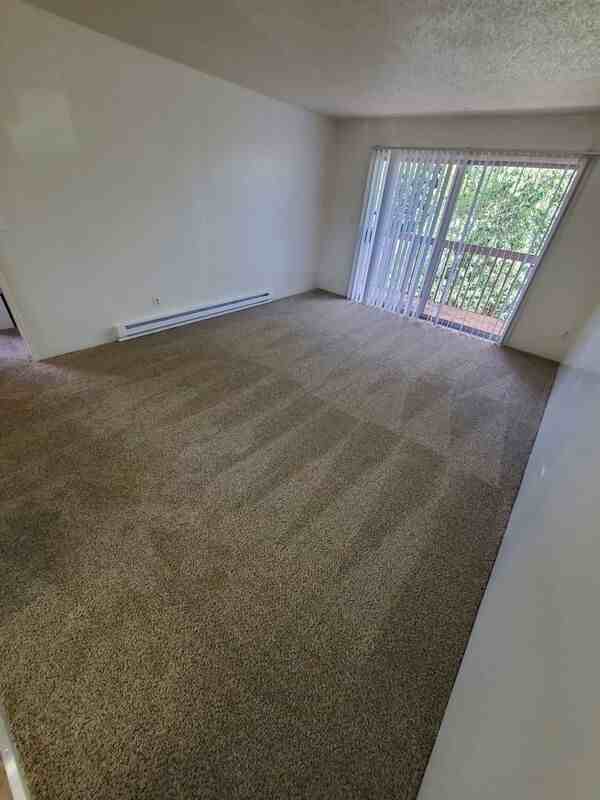 528 Sw Levens St #15 - Photo 6 of 13