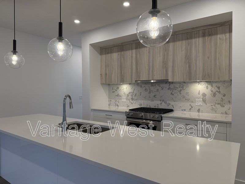 1701 Shannon Lake Rd - Photo 4 of 33