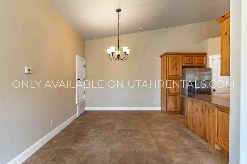 3723 E Rock Creek Rd #O11 - Photo 5 of 24