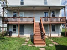 featured image of 131 Pine St