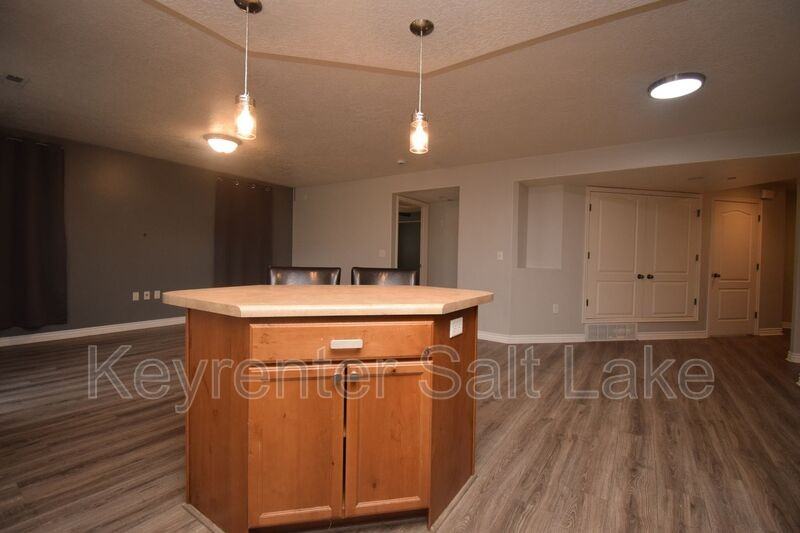 184 E Spencer Peak Way #C2 - Photo 7 of 18