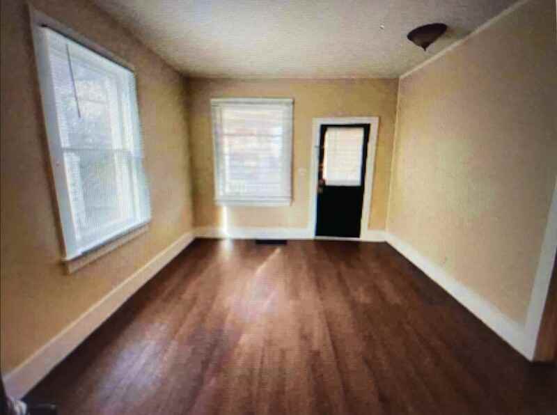 1425 Sumner St - Photo 3 of 5