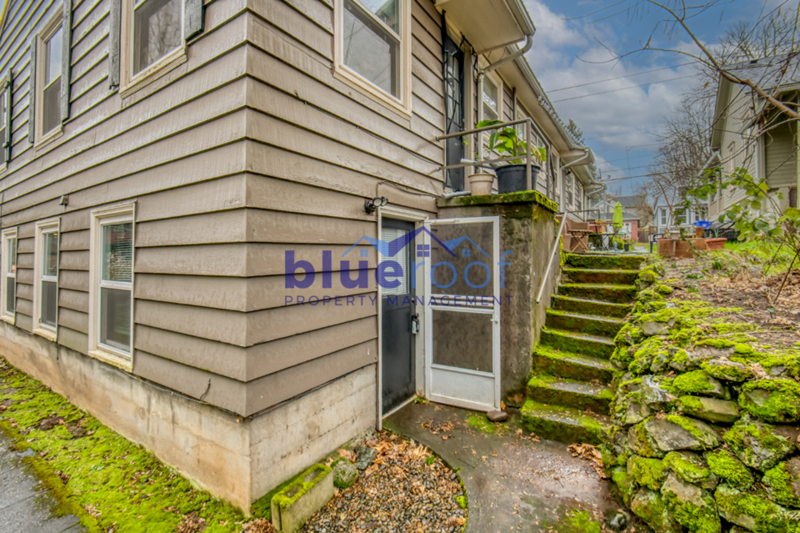 3242 Se Alder Ct - Photo 2 of 12