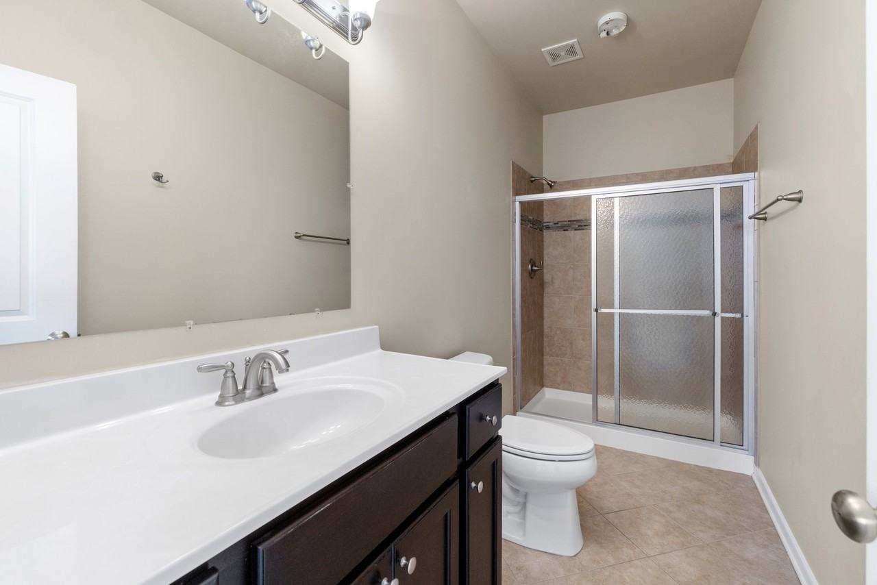 2102 E Broad St #B - Photo 2 of 19