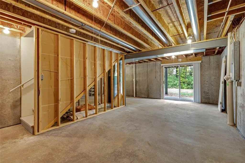 533 Donna Marie Dr #NA - Photo 4 of 25