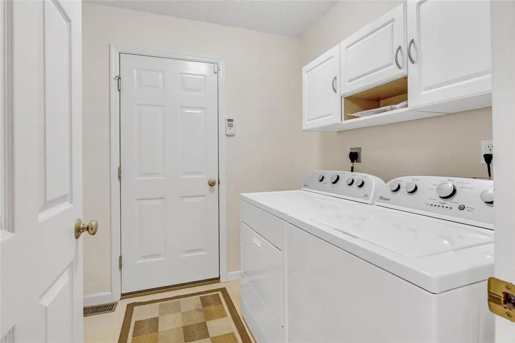 533 Donna Marie Dr #NA - Photo 7 of 25