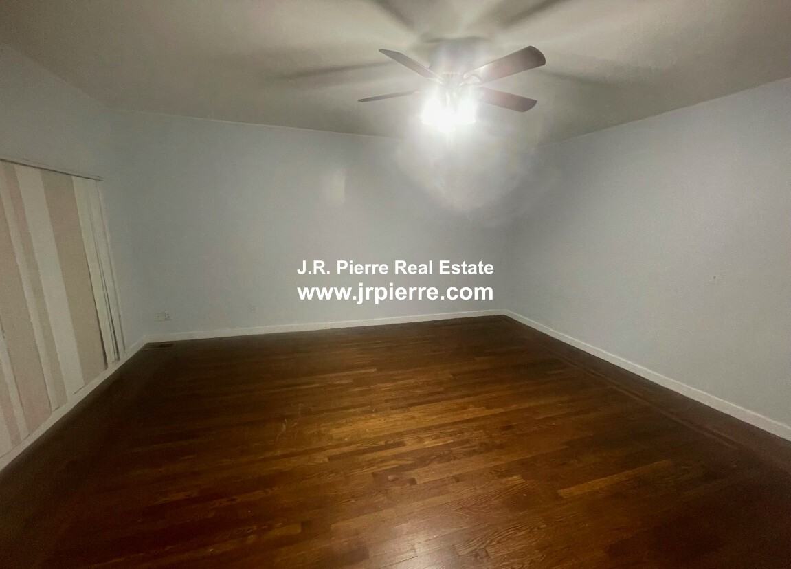 31 Myrtle St #1 - Photo 2 of 11