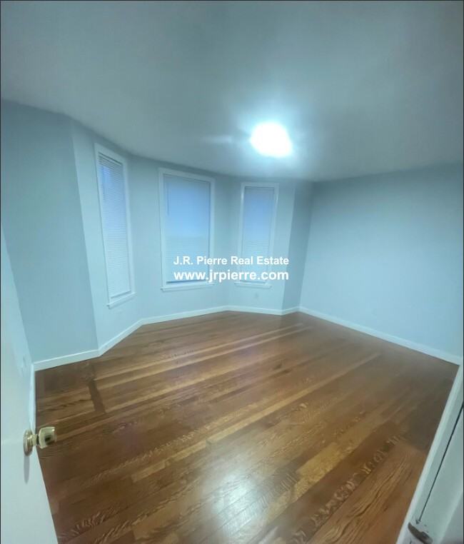 31 Myrtle St #1 - Photo 6 of 11