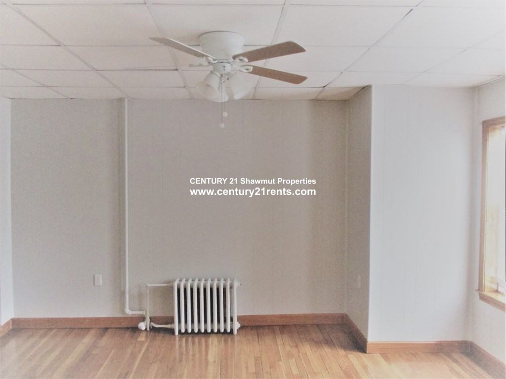 Sydney St #2 - Photo 3 of 12