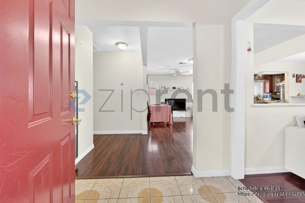 502 Forest Cir - Photo 2 of 21