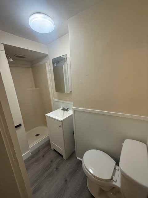 Ellsworth St #2R - Photo 5 of 14