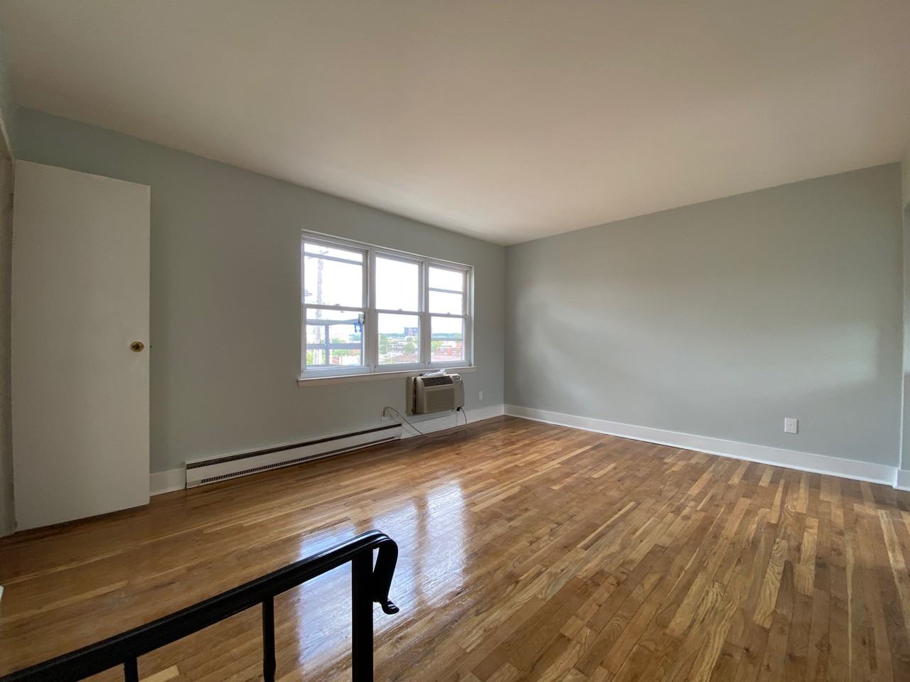 257 Essex Street8A #8A - Photo 2 of 10