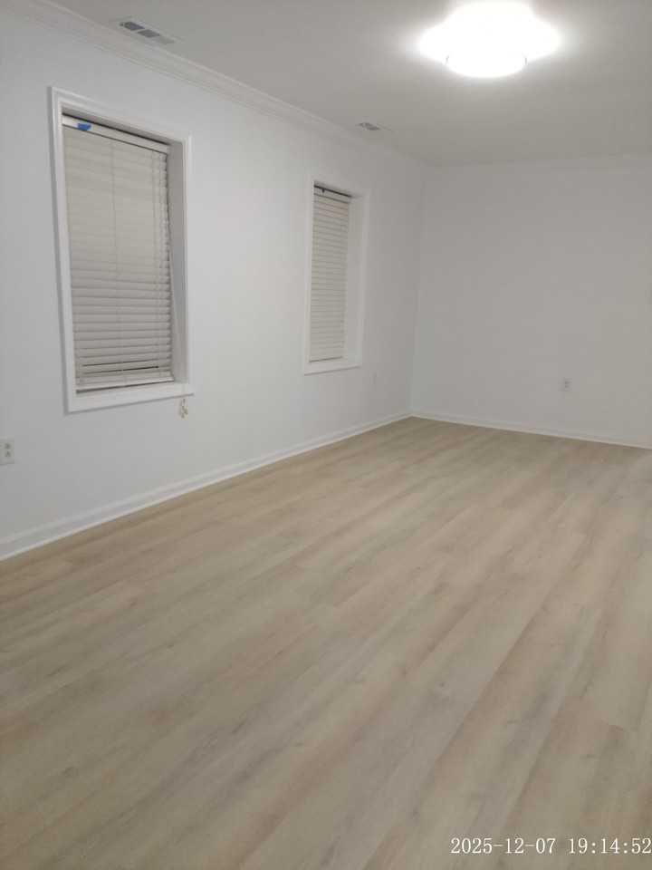 1551 9th St Nw #2 - Photo 6 of 13