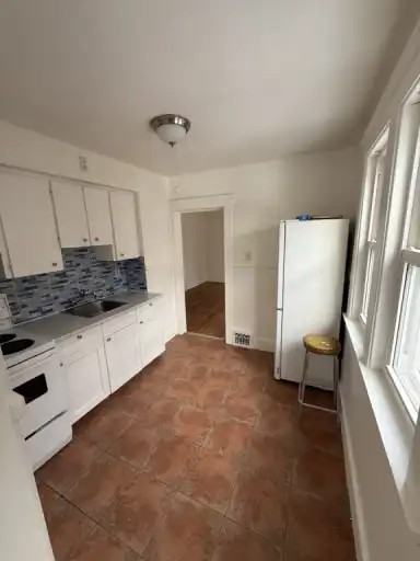 217 Campbell Ave - Photo 5 of 11