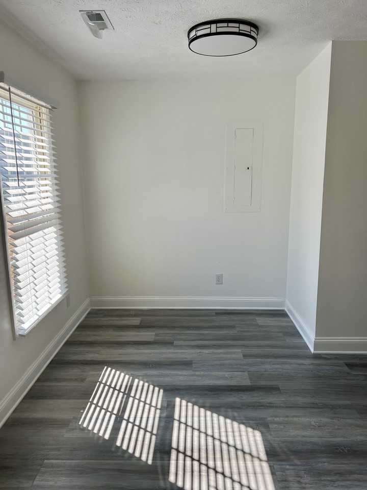 48 Fox Run Ln #2 - Photo 5 of 18