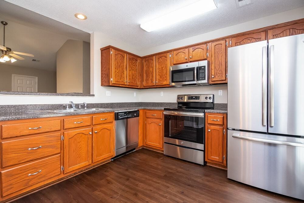 748 Northwood West Cv - Photo 6 of 15