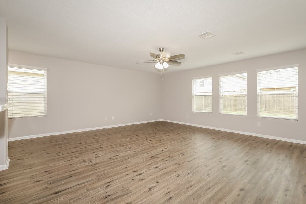 9943 Chimney Swift Ln - Photo 4 of 17