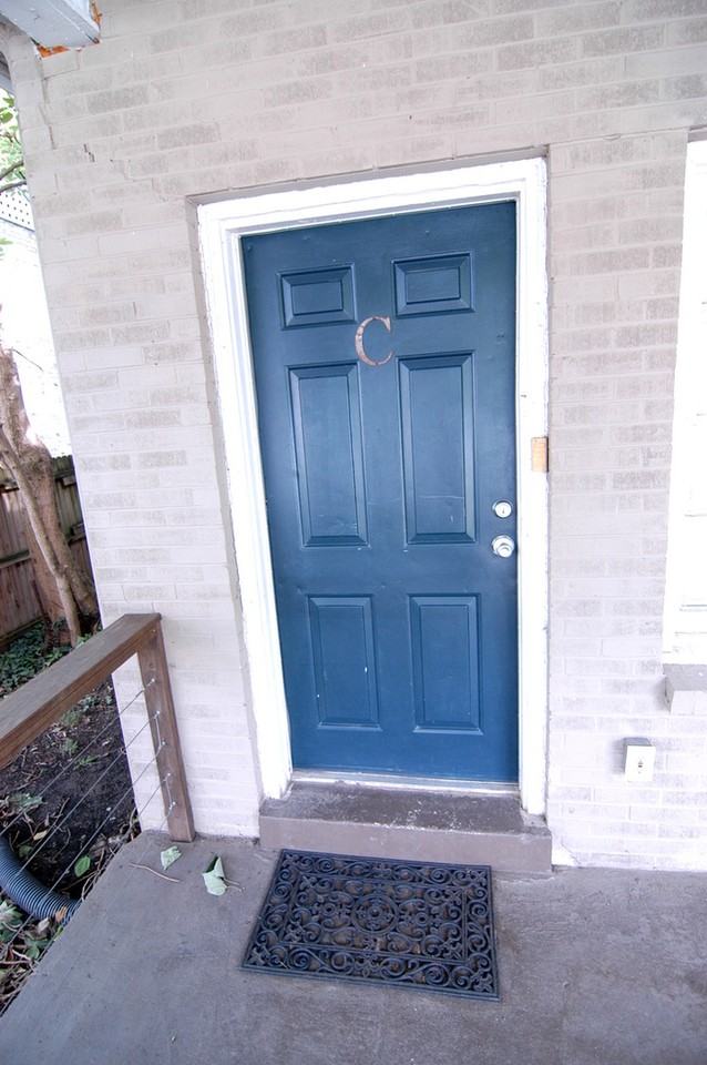 1200 Chester Ave #C - Photo 5 of 20