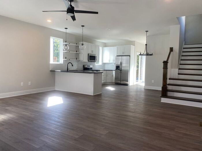 253 Liberty Ln - Photo 7 of 26