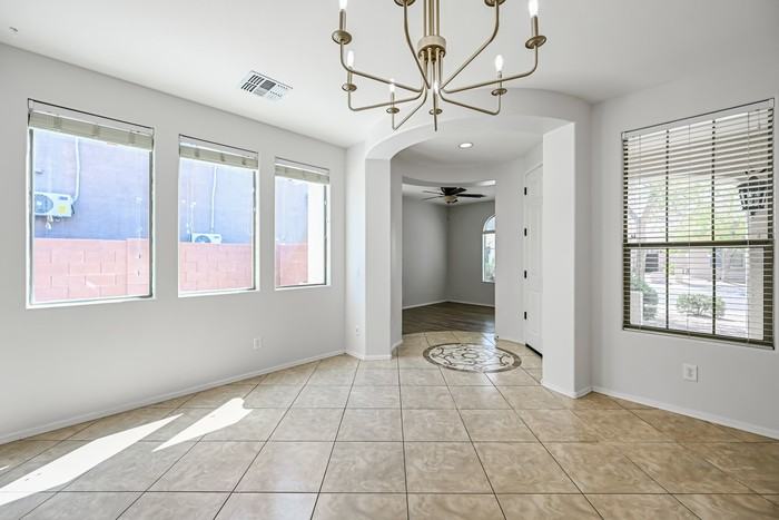 23862 W Gibson Ln - Photo 5 of 35