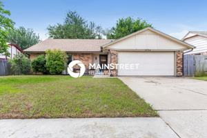 featured image of 1124 N Patterson Dr