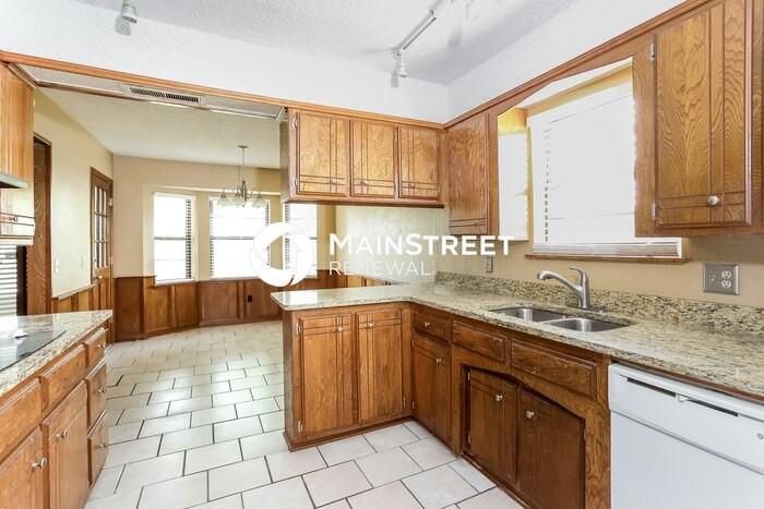 1124 N Patterson Dr - Photo 7 of 16