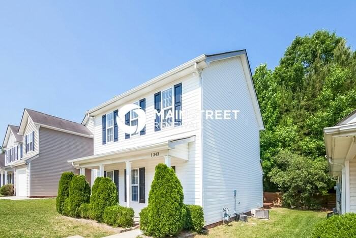 1343 Braveheart Ln - Photo 4 of 17