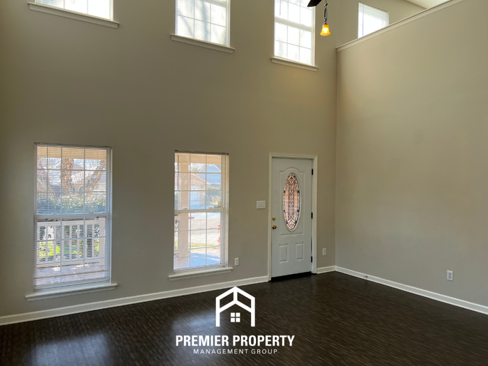 110 Wallhaven Dr Sw - Photo 2 of 32