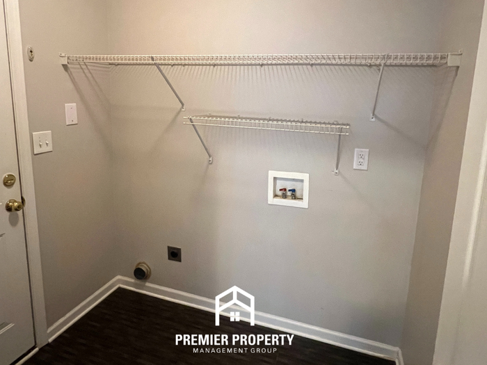 110 Wallhaven Dr Sw - Photo 7 of 32