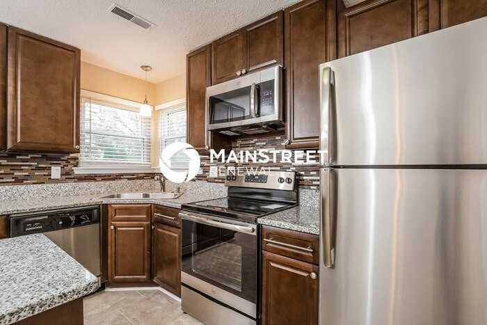 3233 Forest Breeze Dr - Photo 5 of 15