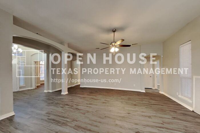 1508 Brittany Ln - Photo 4 of 21