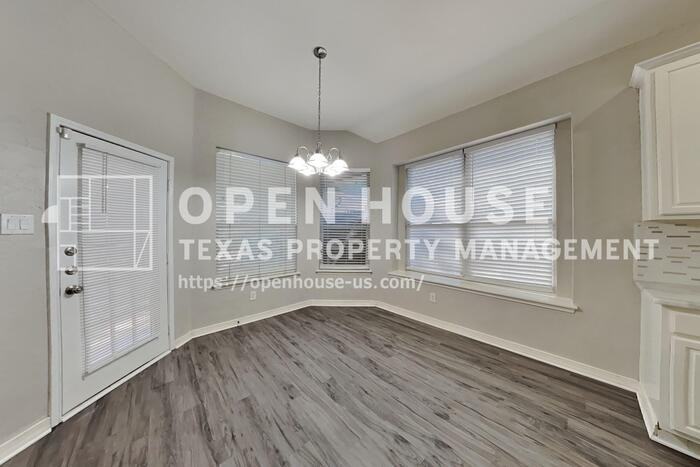 1508 Brittany Ln - Photo 6 of 21