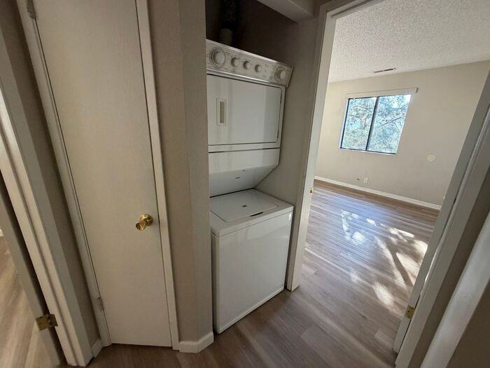 4985 W 7th St #18 - Photo 6 of 13